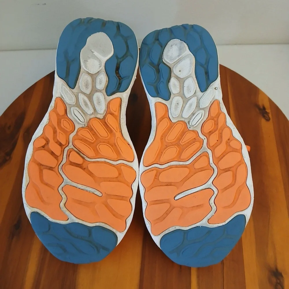 New Balance Fresh Foam 1080v12 Womens 9.5 Orange Running Shoes Sneakers